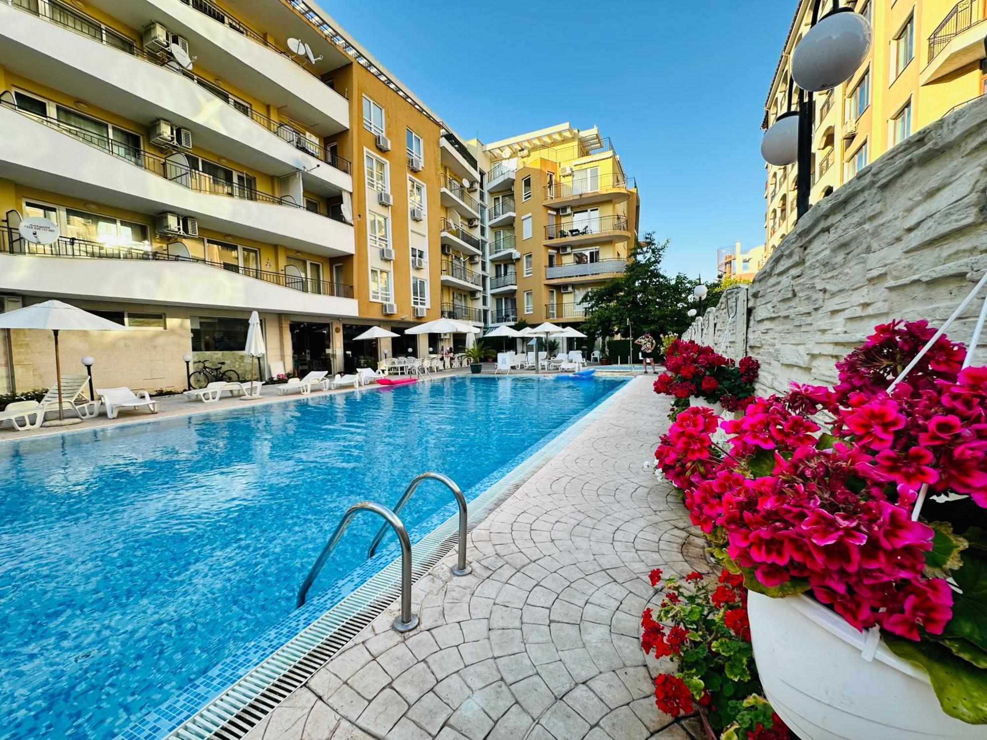 Blue Marine - Daneli Apartment Sunny Beach Dış mekan fotoğraf