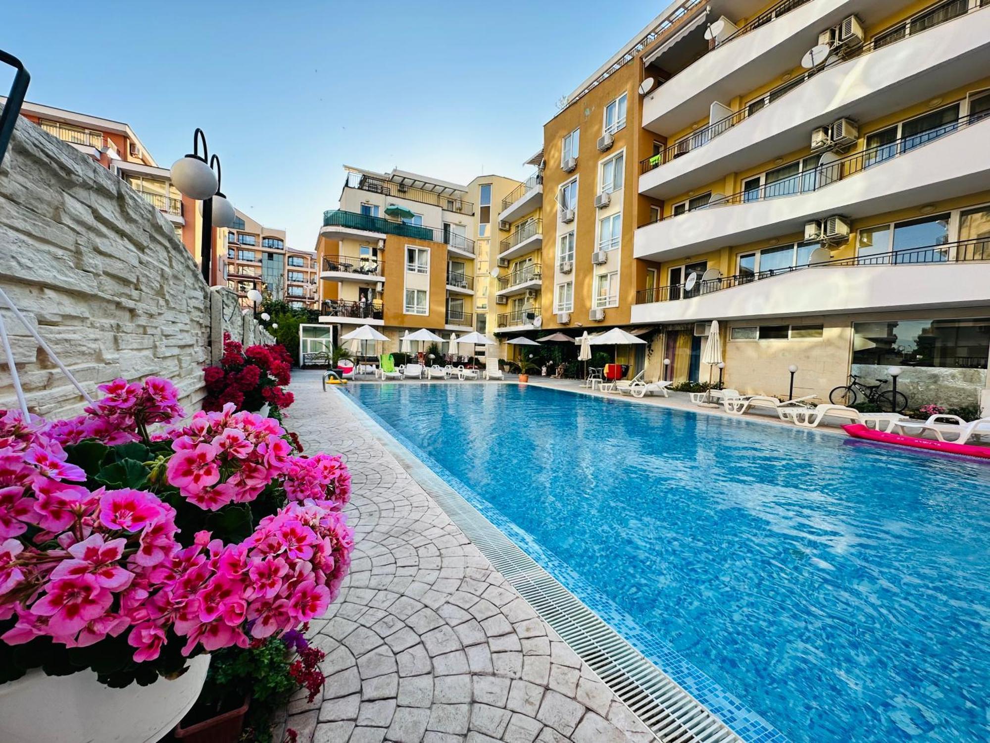 Blue Marine - Daneli Apartment Sunny Beach Dış mekan fotoğraf
